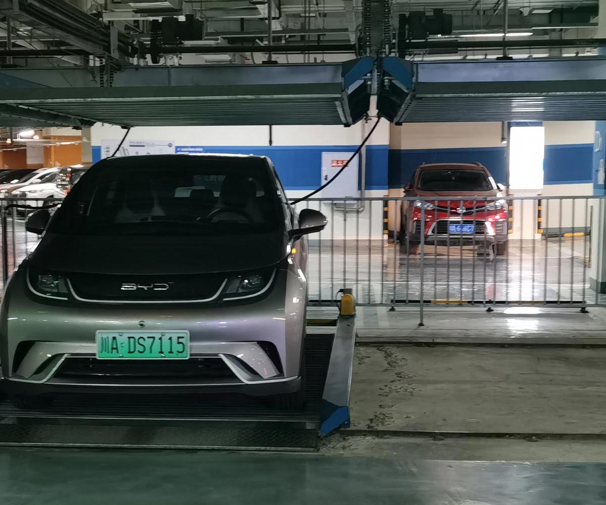 停車(chē)設(shè)備的擺放需要注意哪些問(wèn)題